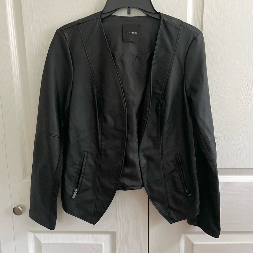 Dynamite Women's Sleek Black Jacket